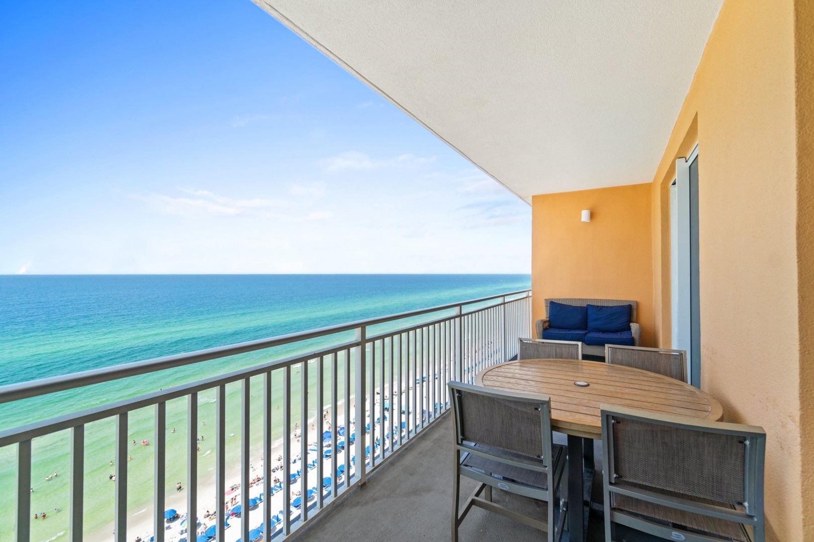 Splash Beach Resort 1002E Photo